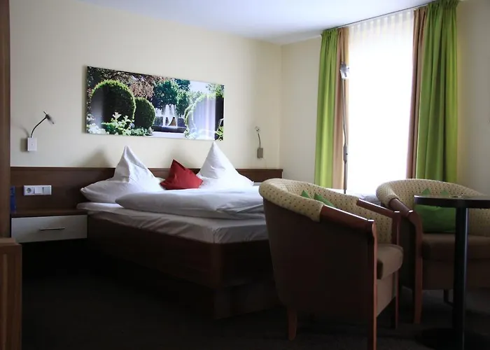 Garni Vier Jahreszeiten Hotel 3*