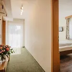 Garni Vier Jahreszeiten Hotel
