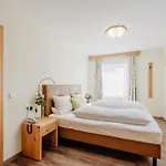 Garni Vier Jahreszeiten