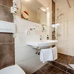 Garni Vier Jahreszeiten Hotel 3*