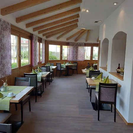 Garni Vier Jahreszeiten 3*