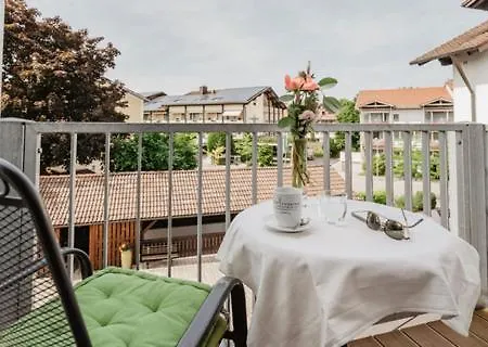 Garni Vier Jahreszeiten 巴特法兴格