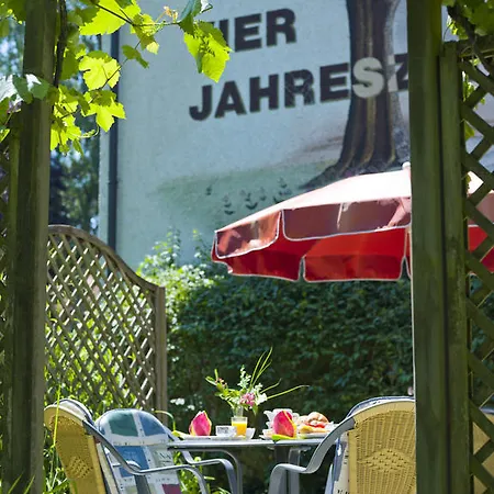 Garni Vier Jahreszeiten