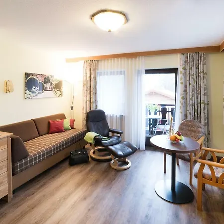 Garni Vier Jahreszeiten