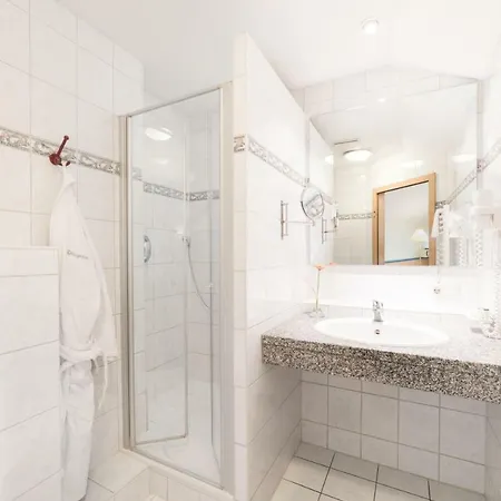 Garni Vier Jahreszeiten 3*