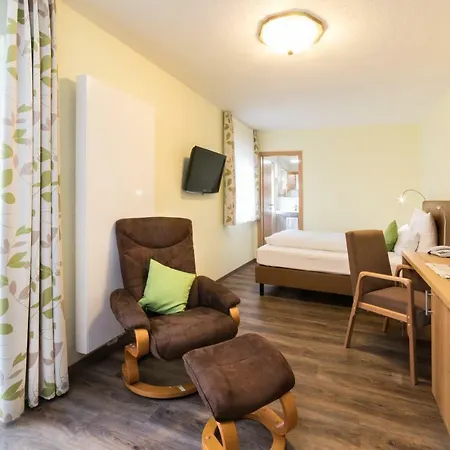 Hotel Garni Vier Jahreszeiten Bad Füssing