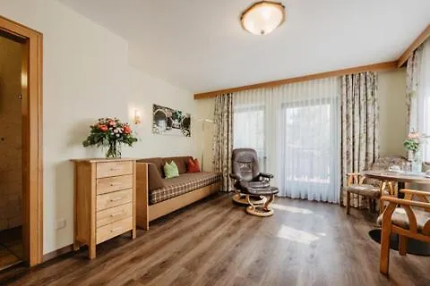 Hotel Garni Vier Jahreszeiten 3*