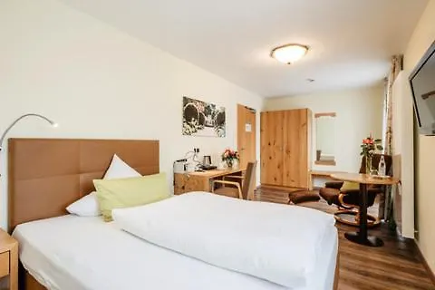 Garni Vier Jahreszeiten Hotel 3*