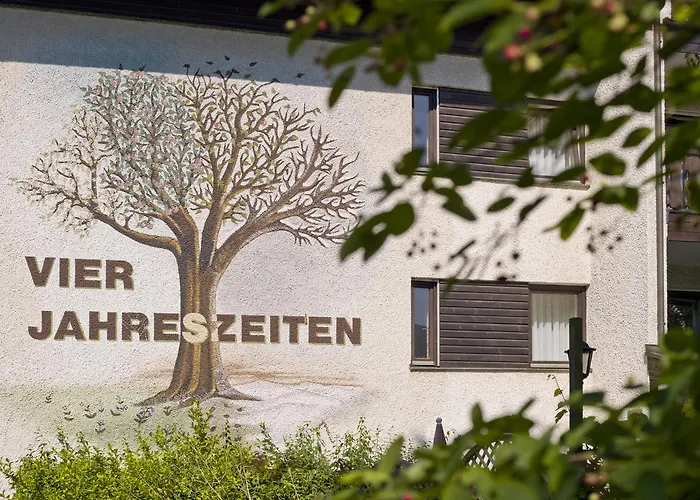 Готель Garni Vier Jahreszeiten